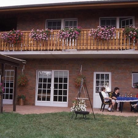 פטרסהאגן Ferienhof Meyer Landhotel מראה חיצוני תמונה